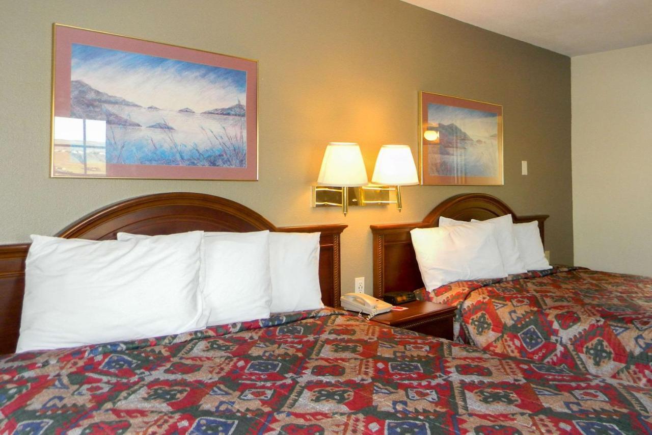 Rodeway Inn Wenatchee Exterior photo