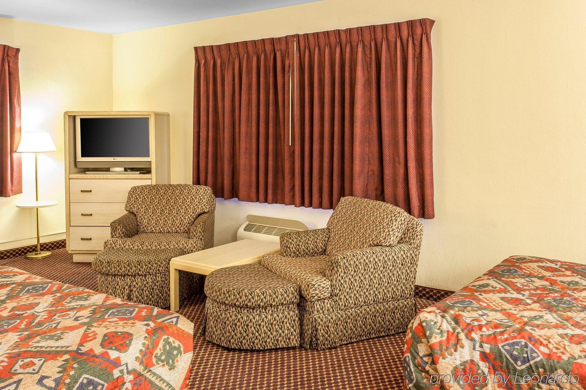 Rodeway Inn Wenatchee Exterior photo