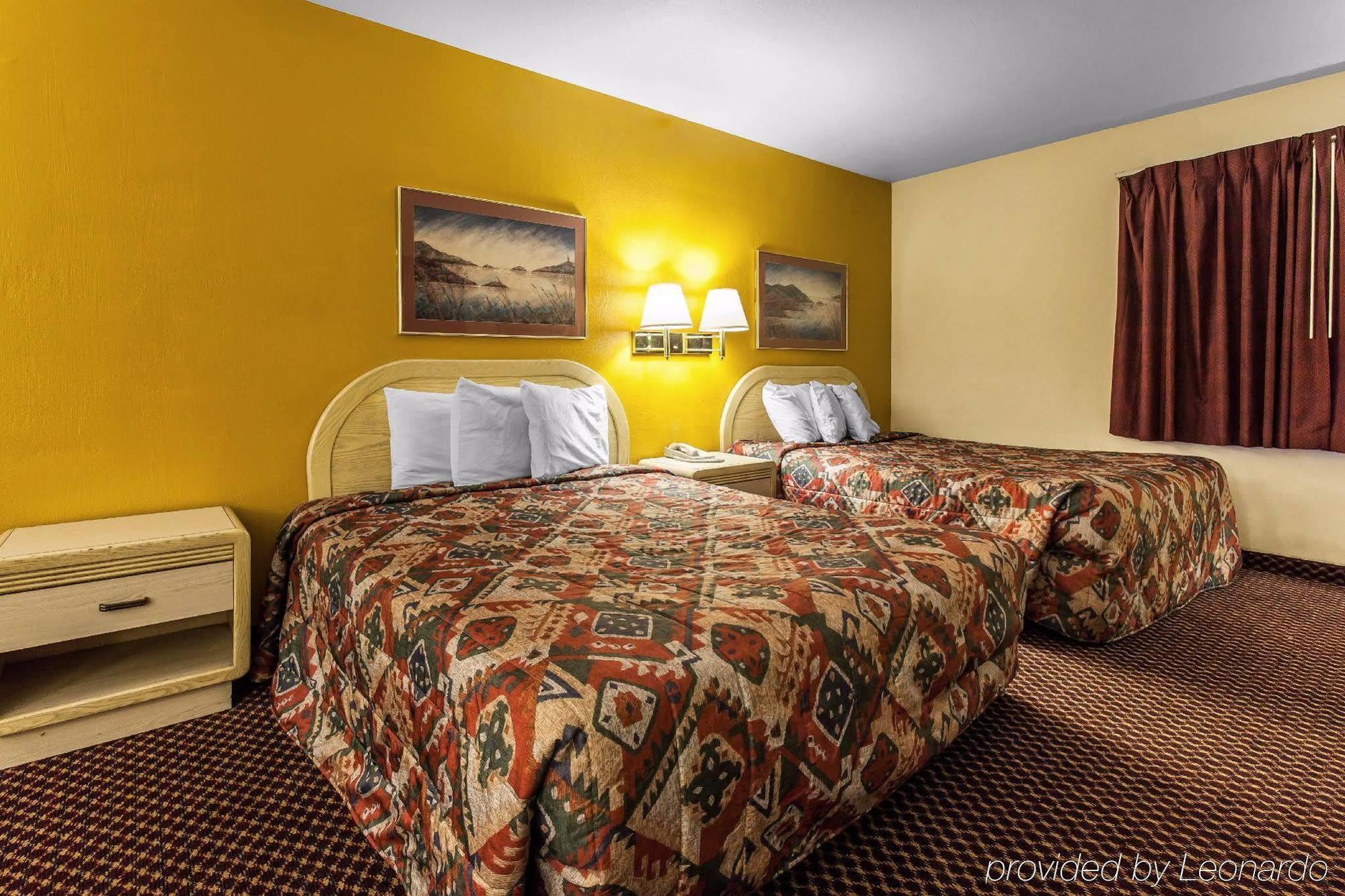 Rodeway Inn Wenatchee Exterior photo